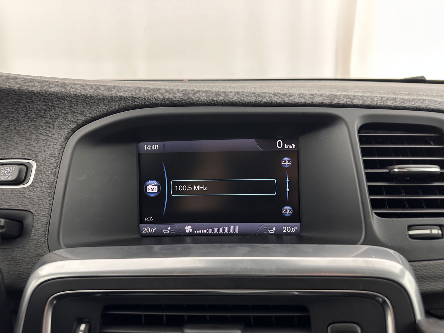 Volvo V60 2.4 D6 AWD Plug-In Hybrid Summum Aut. *FULL-LEATHER | BI-XENON | MEMORY-PACK | COMFORT-SEATS | ECC | HEATED-SEATS | PDC | TOWBAR | 17''ALU*