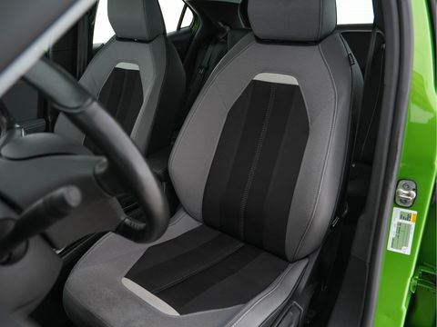 Opel Mokka-e Elegance 50-kWh 11kw Blue Ultimate [ 3-Fase ] (INCL-BTW) *FULL-LED | MICROFIBRE | HEATED-SEATS | DAB+ | KEYLESS | DIGI-COCKPIT | CARPLAY | AMBIENT-LIGHT | CAMERA | LANE-ASSIST | SPORT-SEATS | 17"ALU*