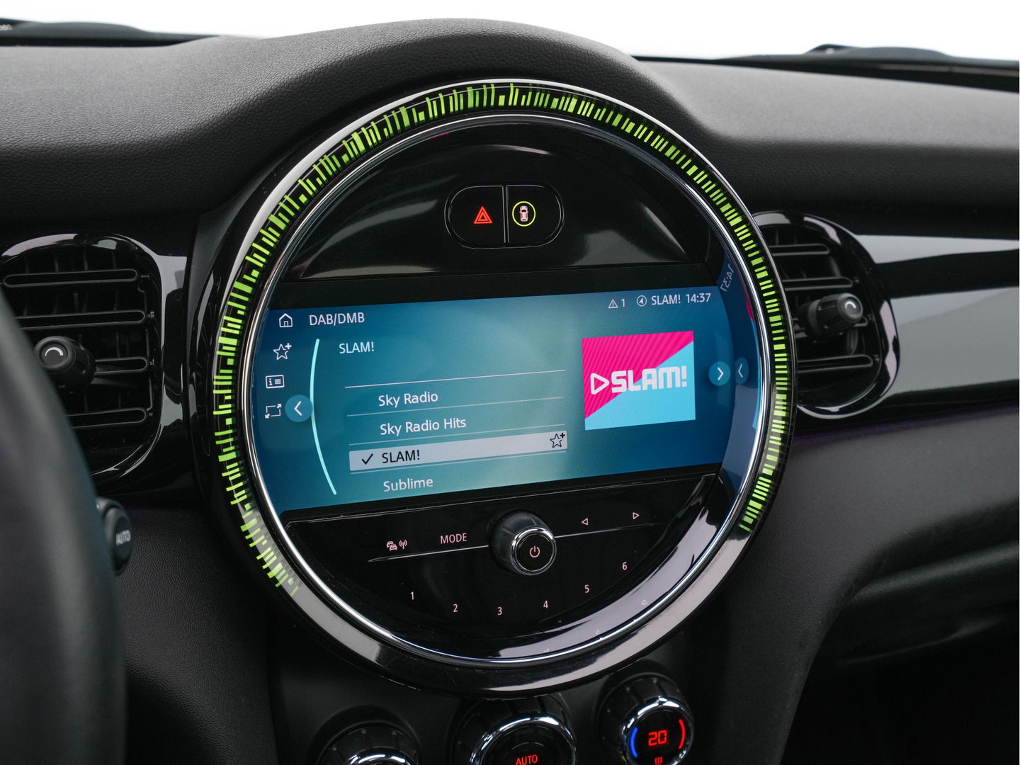 MINI Mini Electric Business Edition 33 kWh [ 3-Fase ] (INCL-BTW) Aut. *PANO | LUXURY-LEATHER | FULL-LED | HARMAN/KARDON-SOUND | KEYLESS | CAMERA | SPORT-SEATS | NAVI-FULLMAP  | ECC | HEATED-SEATS | AMBIENT-LIGHT | DAB | DIGI-COCKPIT | PDC | 17"A