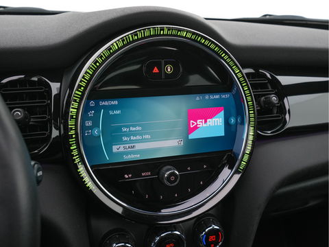 MINI Mini Electric Business Edition 33 kWh [ 3-Fase ] (INCL-BTW) Aut. *PANO | FULL-LEATHER | FULL-LED | HARMAN/KARDON-SOUND | KEYLESS | CAMERA | SPORT-SEATS | NAVI-FULLMAP  | ECC | HEATED-SEATS | AMBIENT-LIGHT | DAB | DIGI-COCKPIT | PDC | 17"ALU