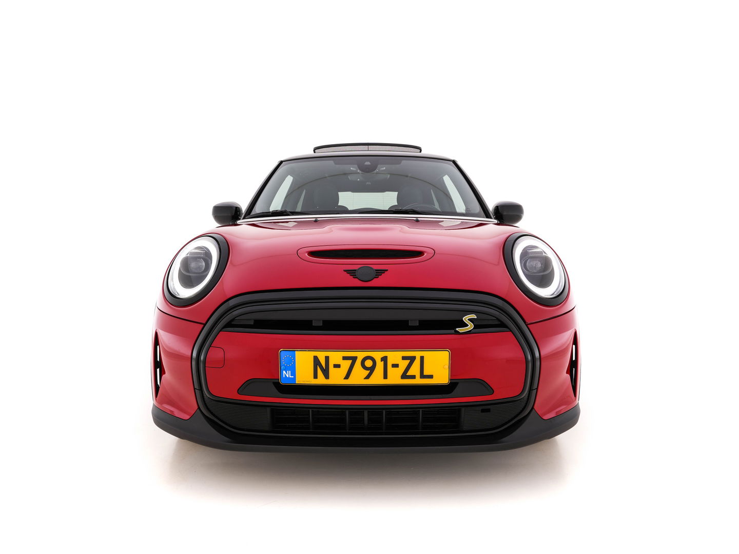 MINI Mini Electric Business Edition 33 kWh [ 3-Fase ] (INCL-BTW) Aut. *PANO | FULL-LEATHER | FULL-LED | HARMAN/KARDON-SOUND | KEYLESS | CAMERA | SPORT-SEATS | NAVI-FULLMAP  | ECC | HEATED-SEATS | AMBIENT-LIGHT | DAB | DIGI-COCKPIT | PDC | 17"ALU