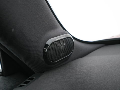 MINI Mini Electric Business Edition 33 kWh [ 3-Fase ] (INCL-BTW) Aut. *PANO | FULL-LEATHER | FULL-LED | HARMAN/KARDON-SOUND | KEYLESS | CAMERA | SPORT-SEATS | NAVI-FULLMAP  | ECC | HEATED-SEATS | AMBIENT-LIGHT | DAB | DIGI-COCKPIT | PDC | 17"ALU