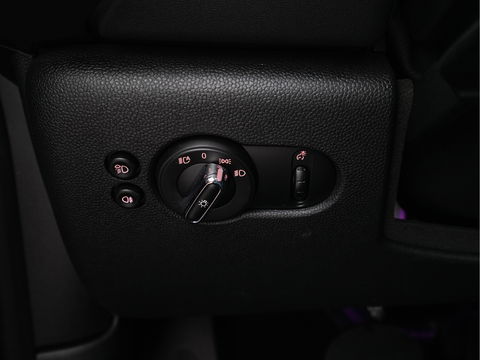 MINI Mini Electric Business Edition 33 kWh [ 3-Fase ] (INCL-BTW) Aut. *PANO | FULL-LEATHER | FULL-LED | HARMAN/KARDON-SOUND | KEYLESS | CAMERA | SPORT-SEATS | NAVI-FULLMAP  | ECC | HEATED-SEATS | AMBIENT-LIGHT | DAB | DIGI-COCKPIT | PDC | 17"ALU