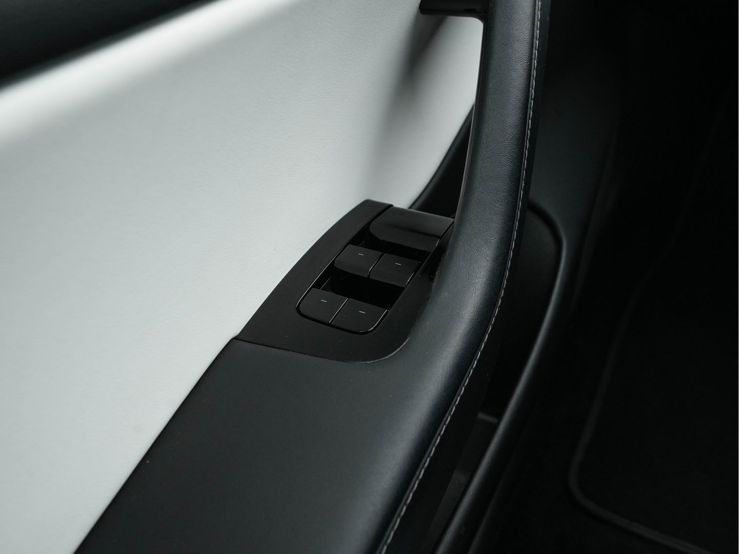 Tesla Model 3 Performance AWD 75 kWh [ 3-Fase ] (INCL-BTW) Aut. *PANO | AUTO-PILOT | NAPPA-LEATHER | KEYLESS | FULL-LED | MEMORY-PACK | SURROUND-VIEW | DAB | CARPLAY | DIGI-COCKPIT | LANE-ASSIST | COMFORT-SEATS | 20"ALU*