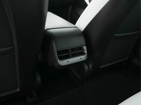 Tesla Model 3 Performance AWD 75 kWh [ 3-Fase ] (INCL-BTW) Aut. *PANO | AUTO-PILOT | NAPPA-LEATHER | KEYLESS | FULL-LED | MEMORY-PACK | SURROUND-VIEW | DAB | CARPLAY | DIGI-COCKPIT | LANE-ASSIST | COMFORT-SEATS | 20"ALU*