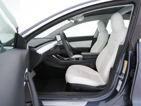 Tesla Model 3 Performance AWD 75 kWh [ 3-Fase ] (INCL-BTW) Aut. *PANO | AUTO-PILOT | NAPPA-LEATHER | KEYLESS | FULL-LED | MEMORY-PACK | SURROUND-VIEW | DAB | CARPLAY | DIGI-COCKPIT | LANE-ASSIST | COMFORT-SEATS | 20"ALU*