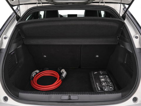 DS DS 3 Crossback E-Tense So Chic Performance-Pack 50 kWh [ 3-Fase ] (INCL-BTW) *LEATHER-MICROFIBRE | DIGI-COCKPIT | SPORT-SEATS | CARPLAY | DAB+ | ECC | LANE-ASSIST | PDC | CCS-FASTLOADER | CRUISE | 17"ALU**