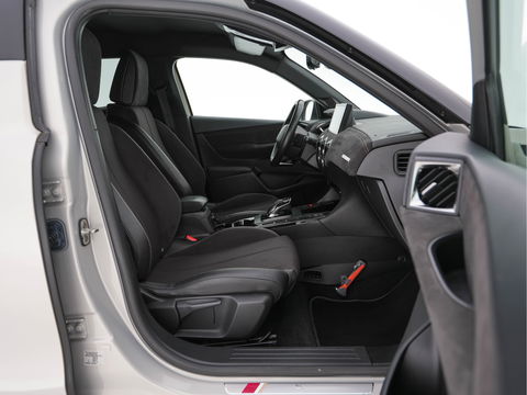 DS DS 3 Crossback E-Tense So Chic Performance-Pack 50 kWh [ 3-Fase ] (INCL-BTW) *LEATHER-MICROFIBRE | DIGI-COCKPIT | SPORT-SEATS | CARPLAY | DAB+ | ECC | LANE-ASSIST | PDC | CCS-FASTLOADER | CRUISE | 17"ALU**