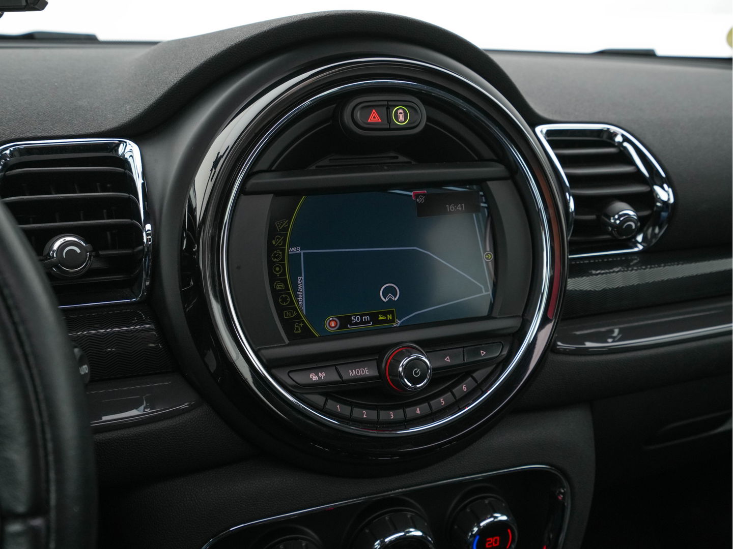 MINI Clubman 2.0 Cooper D Salt Business Aut. *PANO | CROSS-FULL-LEATHER | SPORT-SEATS | NAVI-FULLMAP | ECC | AMBIENT-LIGHT | PDC | CRUISE | TOWBAR | 18''ALU*