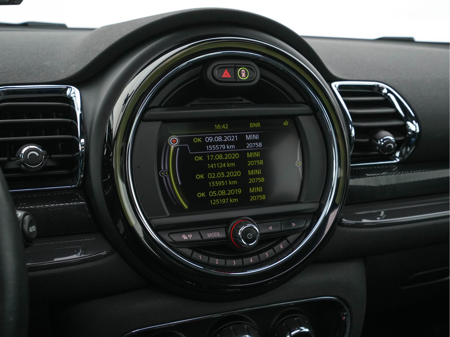 MINI Clubman 2.0 Cooper D Salt Business Aut. *PANO | CROSS-FULL-LEATHER | SPORT-SEATS | NAVI-FULLMAP | ECC | AMBIENT-LIGHT | PDC | CRUISE | TOWBAR | 18''ALU*