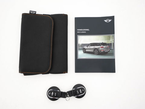 MINI Clubman 2.0 Cooper D Salt Business Aut. *PANO | CROSS-FULL-LEATHER | SPORT-SEATS | NAVI-FULLMAP | ECC | AMBIENT-LIGHT | PDC | CRUISE | TOWBAR | 18''ALU*