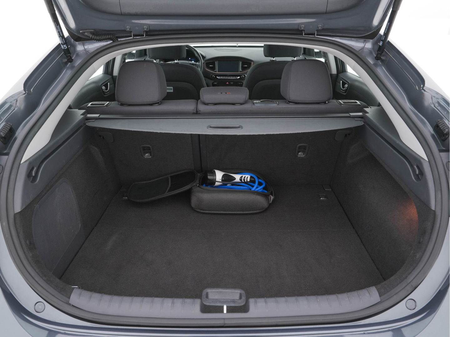 Hyundai IONIQ Comfort EV Aut. *INFINITY-AUDIO | NAVI-FULLMAP | CAMERA | CCS-FASTLOADER | LANE-ASSIST | ADAPTIVE-CRUISE | KEYLESS | SHIFT-PADDLES | VESS | APP.CONNECT |  DAB+ | COMFORT-SEATS | 16"ALU*