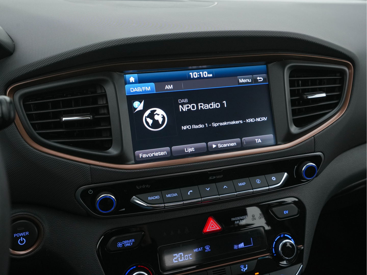 Hyundai IONIQ Comfort EV Aut. *INFINITY-AUDIO | NAVI-FULLMAP | CAMERA | CCS-FASTLOADER | LANE-ASSIST | ADAPTIVE-CRUISE | KEYLESS | SHIFT-PADDLES | VESS | APP.CONNECT |  DAB+ | COMFORT-SEATS | 16"ALU*