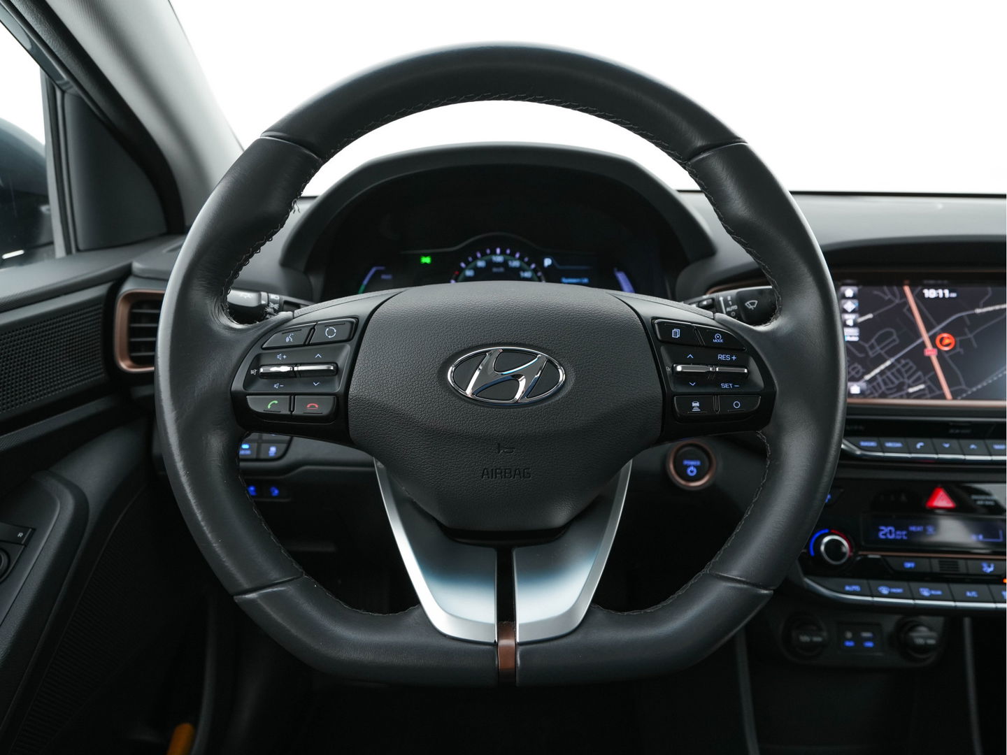 Hyundai IONIQ Comfort EV Aut. *INFINITY-AUDIO | NAVI-FULLMAP | CAMERA | CCS-FASTLOADER | LANE-ASSIST | ADAPTIVE-CRUISE | KEYLESS | SHIFT-PADDLES | VESS | APP.CONNECT |  DAB+ | COMFORT-SEATS | 16"ALU*