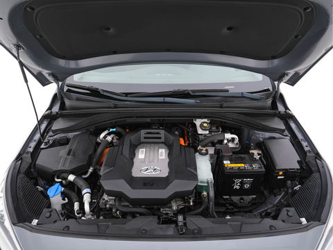 Hyundai IONIQ Comfort EV Aut. *INFINITY-AUDIO | NAVI-FULLMAP | CAMERA | CCS-FASTLOADER | LANE-ASSIST | ADAPTIVE-CRUISE | KEYLESS | SHIFT-PADDLES | VESS | APP.CONNECT |  DAB+ | COMFORT-SEATS | 16"ALU*