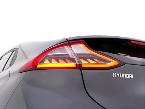 Hyundai IONIQ Comfort EV Aut. *INFINITY-AUDIO | NAVI-FULLMAP | CAMERA | CCS-FASTLOADER | LANE-ASSIST | ADAPTIVE-CRUISE | KEYLESS | SHIFT-PADDLES | VESS | APP.CONNECT |  DAB+ | COMFORT-SEATS | 16"ALU*