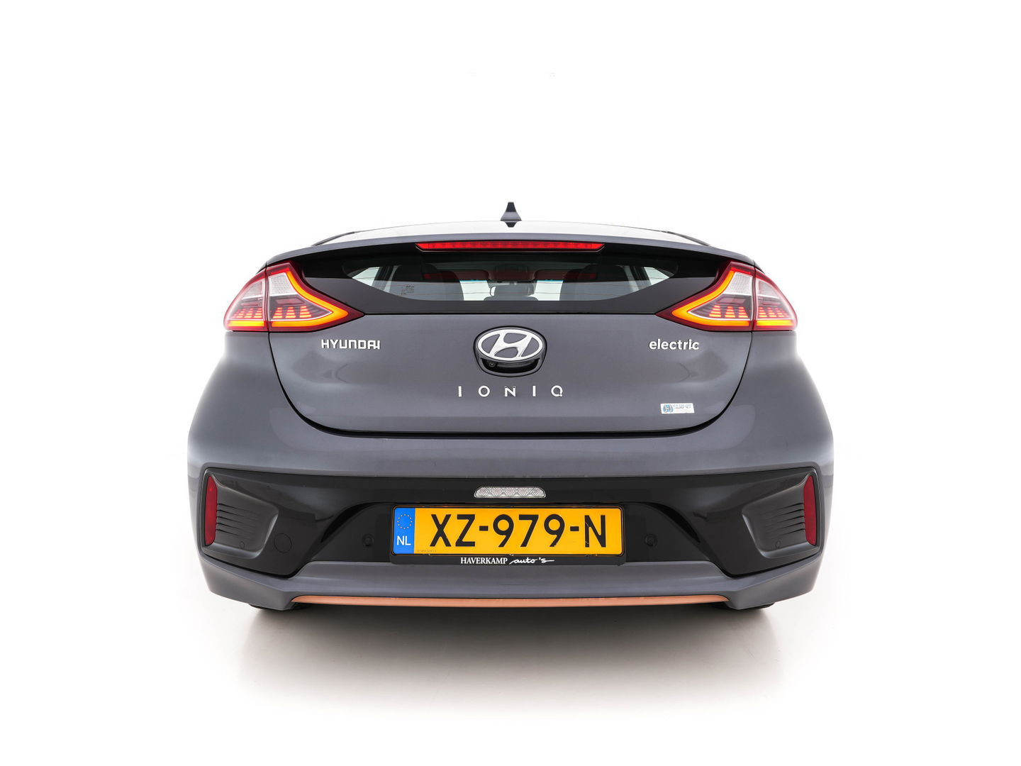 Hyundai IONIQ Comfort EV Aut. *INFINITY-AUDIO | NAVI-FULLMAP | CAMERA | CCS-FASTLOADER | LANE-ASSIST | ADAPTIVE-CRUISE | KEYLESS | SHIFT-PADDLES | VESS | APP.CONNECT |  DAB+ | COMFORT-SEATS | 16"ALU*