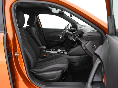Peugeot e-2008 EV Active Pack 50 kWh [ 3-Fase ] (INCL-BTW) *FULL-LED | CARPLAY | MICROFIBRE-COMFORT-SEATS | CCS-FASTLOADER | KEYLESS | ECC | PDC | CRUISE | DIGI-COCKPIT | LANE-ASSIST | DAB*