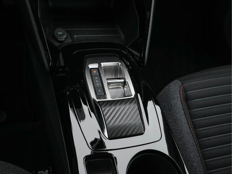 Peugeot e-2008 EV Active Pack 50 kWh [ 3-Fase ] (INCL-BTW) *FULL-LED | CARPLAY | MICROFIBRE-COMFORT-SEATS | CCS-FASTLOADER | KEYLESS | ECC | PDC | CRUISE | DIGI-COCKPIT | LANE-ASSIST | DAB*