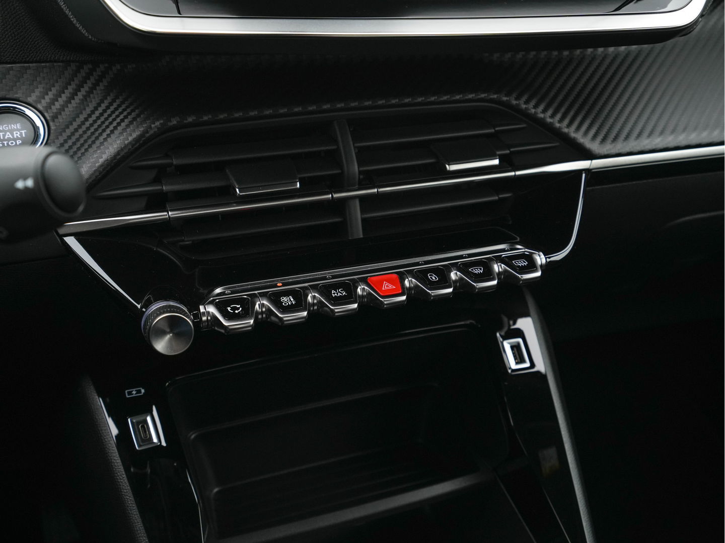 Peugeot e-2008 EV Active Pack 50 kWh [ 3-Fase ] (INCL-BTW) *FULL-LED | CARPLAY | MICROFIBRE-COMFORT-SEATS | CCS-FASTLOADER | KEYLESS | ECC | PDC | CRUISE | DIGI-COCKPIT | LANE-ASSIST | DAB*