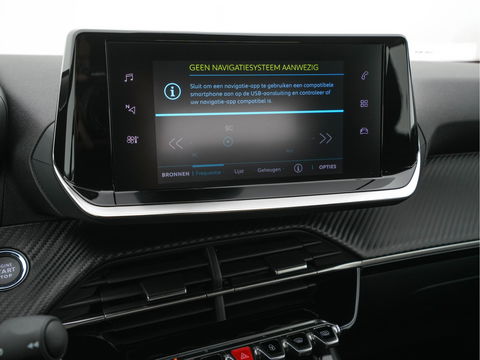 Peugeot e-2008 EV Active Pack 50 kWh [ 3-Fase ] (INCL-BTW) *FULL-LED | CARPLAY | MICROFIBRE-COMFORT-SEATS | CCS-FASTLOADER | KEYLESS | ECC | PDC | CRUISE | DIGI-COCKPIT | LANE-ASSIST | DAB*