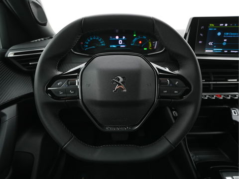 Peugeot e-2008 EV Active Pack 50 kWh [ 3-Fase ] (INCL-BTW) *FULL-LED | CARPLAY | MICROFIBRE-COMFORT-SEATS | CCS-FASTLOADER | KEYLESS | ECC | PDC | CRUISE | DIGI-COCKPIT | LANE-ASSIST | DAB*