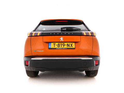 Peugeot e-2008 EV Active Pack 50 kWh [ 3-Fase ] (INCL-BTW) *FULL-LED | CARPLAY | MICROFIBRE-COMFORT-SEATS | CCS-FASTLOADER | KEYLESS | ECC | PDC | CRUISE | DIGI-COCKPIT | LANE-ASSIST | DAB*