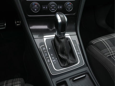 Volkswagen GOLF Variant 2.0 TDI GTD Aut. *PANO | XENON | SPORT-SEATS | ECC | HEATED-SEATS | PARKPILOT | SHIFT-PADDLES |  CRUISE | 18''ALU*