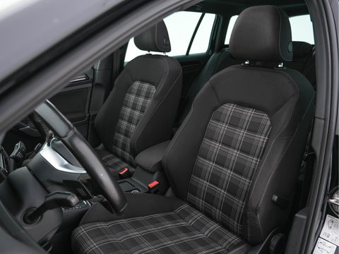 Volkswagen GOLF Variant 2.0 TDI GTD Aut. *PANO | XENON | SPORT-SEATS | ECC | HEATED-SEATS | PARKPILOT | SHIFT-PADDLES |  CRUISE | 18''ALU*