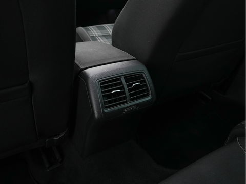 Volkswagen GOLF Variant 2.0 TDI GTD Aut. *PANO | XENON | SPORT-SEATS | ECC | HEATED-SEATS | PARKPILOT | SHIFT-PADDLES |  CRUISE | 18''ALU*