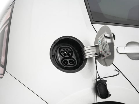 Volkswagen e-Up! Aut. *CCS-FASTLOADER | COMFORT-SEATS | AIRCO | HEATED-SEATS | CRUISE | AMBIENT-LIGHT | DAB+ | 15''ALU*