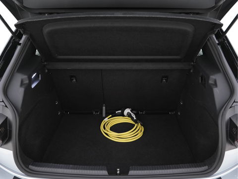Volkswagen ID.3 Pro 58 kWh [ 3-Fase ] Aut. *FULL-LED | NAVI-FULLMAP | DIGI-COCKPIT | AMBIENT-LIGHT | COMFORT-SEATS | DAB+ | ECC | LANE-ASSIST | MICROFIBRE | CCS-FASTLOADER | CARPLAY |  PDC*