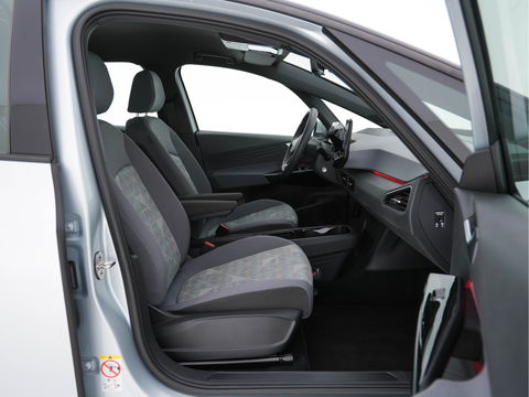 Volkswagen ID.3 Pro 58 kWh [ 3-Fase ] Aut. *FULL-LED | NAVI-FULLMAP | DIGI-COCKPIT | AMBIENT-LIGHT | COMFORT-SEATS | DAB+ | ECC | LANE-ASSIST | MICROFIBRE | CCS-FASTLOADER | CARPLAY |  PDC*