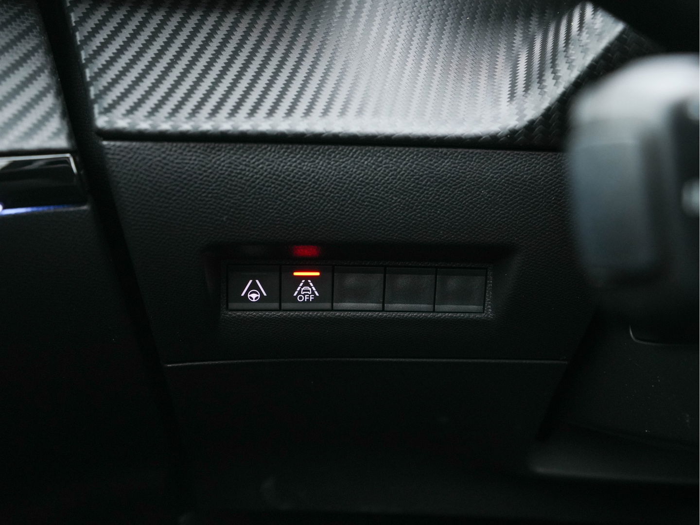 Peugeot e-2008 EV GT 50 kWh (INCL-BTW) Aut. *PANO | ADAPT.CRUISE | DIGI-COCKPIT | FULL-LED | BLIS | KEYLESS | MICROFIBRE-LEATHER | CAMERA | CARPLAY | CCS-FASTLOADER | DAB+ | NAVI-FULLMAP | ECC | PDC | SPORT-SEATS | ...