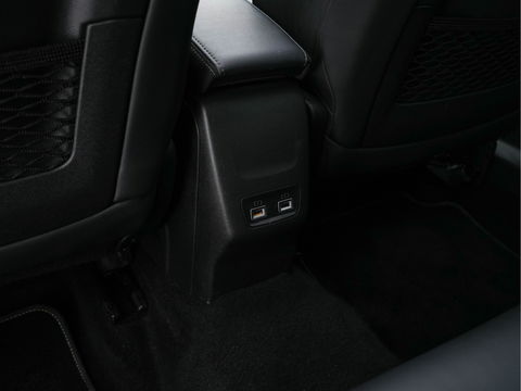 Peugeot e-2008 EV GT 50 kWh (INCL-BTW) Aut. *PANO | ADAPT.CRUISE | DIGI-COCKPIT | FULL-LED | BLIS | KEYLESS | MICROFIBRE-LEATHER | CAMERA | CARPLAY | CCS-FASTLOADER | DAB+ | NAVI-FULLMAP | ECC | PDC | SPORT-SEATS | ...