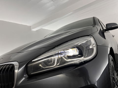 BMW 2 Serie Active Tourer 218d Executive Edition Sport-Line Aut. *HEAD-UP | FULL-LED | LEATHER-MICROFIBRE  | AMBIENT-LIGHT | CAMERA | NAVI-FULLMAP | SPORT-SEATS | ECC | PDC | CRUISE | 17''ALU*
