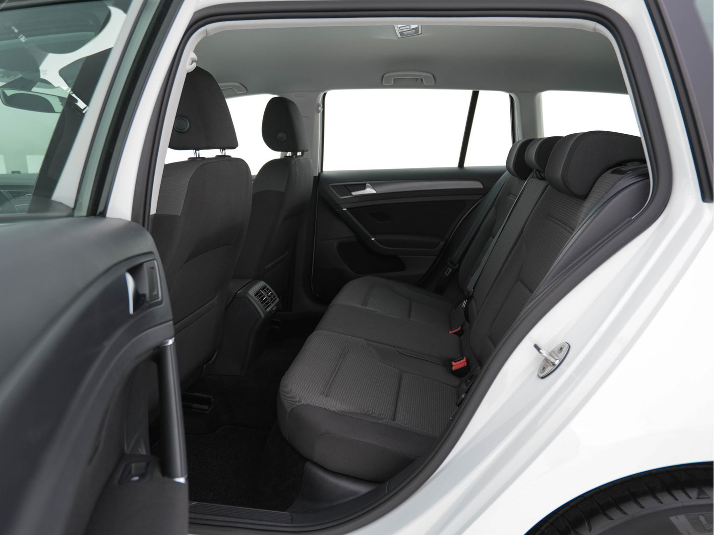 Volkswagen GOLF Variant 1.5 TGI CNG Comfortline Aut. *ADAPT.CRUISE | COMFORT-SEATS | ECC | PDC | PARKPILOT | TOWBAR | 16''ALU*
