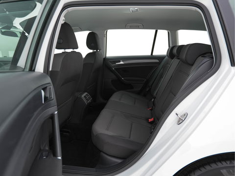Volkswagen GOLF Variant 1.5 TGI CNG Comfortline Aut. *ADAPT.CRUISE | COMFORT-SEATS | ECC | PDC | PARKPILOT | TOWBAR | 16''ALU*