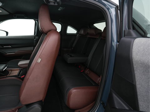 Mazda MX-30 e-SkyActiv 145 First Edition 36 kWh (INCL-BTW) *ADAPT.-CRUISE | HEAD-UP | FULL-LED | NAVI-FULLMAP | LEATHER-MICROFIBRE | CCS-FASTLOADER | KEYLESS | BLIND-SPOT | CAMERA | DIGI-COCKPIT | MEMORY-PACK | SHIFT-PADDLES | ...