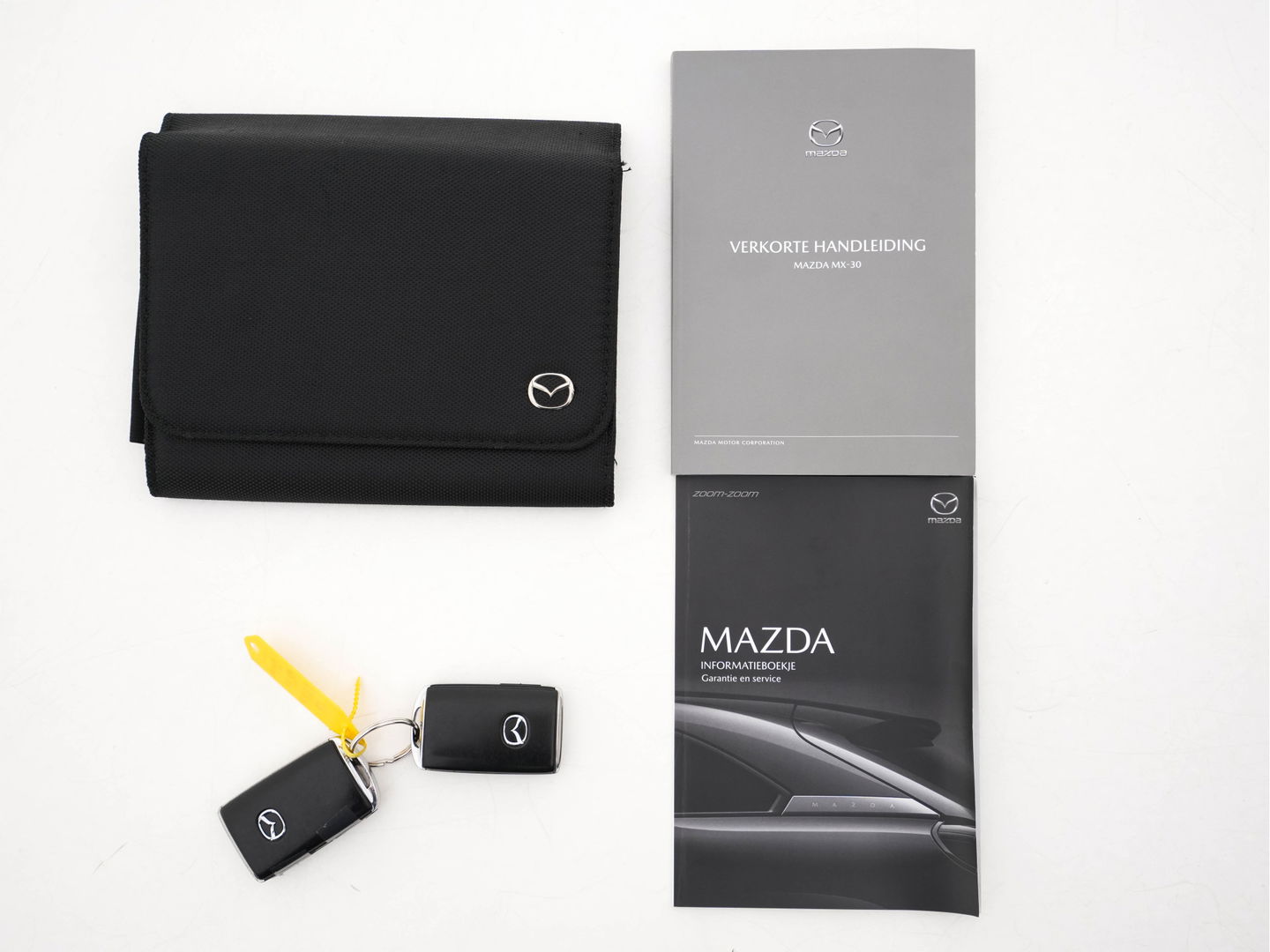 Mazda MX-30 e-SkyActiv 145 First Edition 36 kWh (INCL-BTW) *ADAPT.-CRUISE | HEAD-UP | FULL-LED | NAVI-FULLMAP | LEATHER-MICROFIBRE | CCS-FASTLOADER | KEYLESS | BLIND-SPOT | CAMERA | DIGI-COCKPIT | MEMORY-PACK | SHIFT-PADDLES | ...