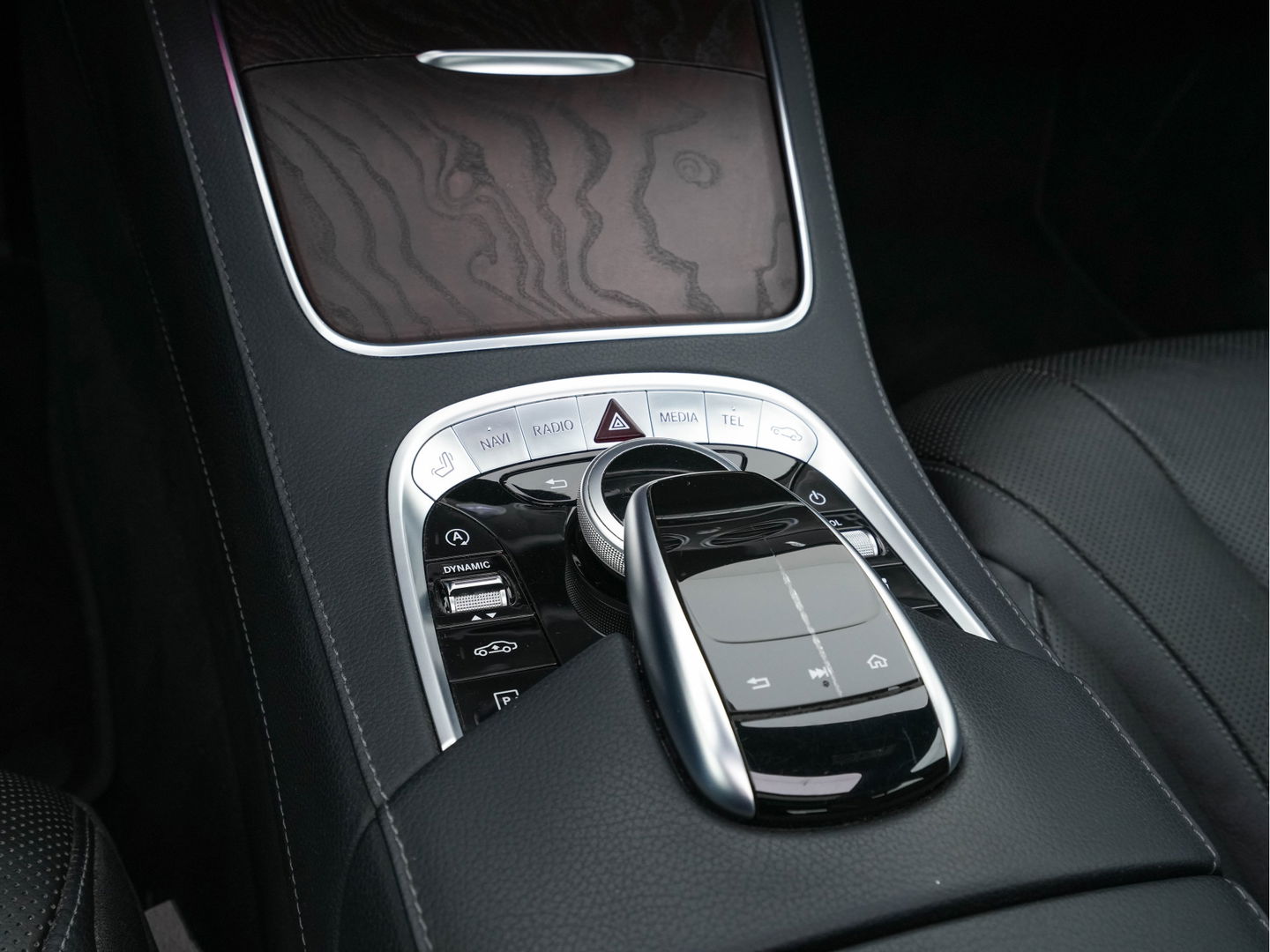 Mercedes-Benz S-Klasse 350d 4Matic Aut. *PANO | DISTRONIC | FULL-LEATHER | FULL-LED | BLINDSPOT | MEMORY-PACK | WIDE-SCREEN-DIGI-COCKPIT | AIR-SUSPENSION | AMBIENT-LIGHT | CAMERA | TOPVIEW | ECC | COMFORT-SEATS | 19''ALU....