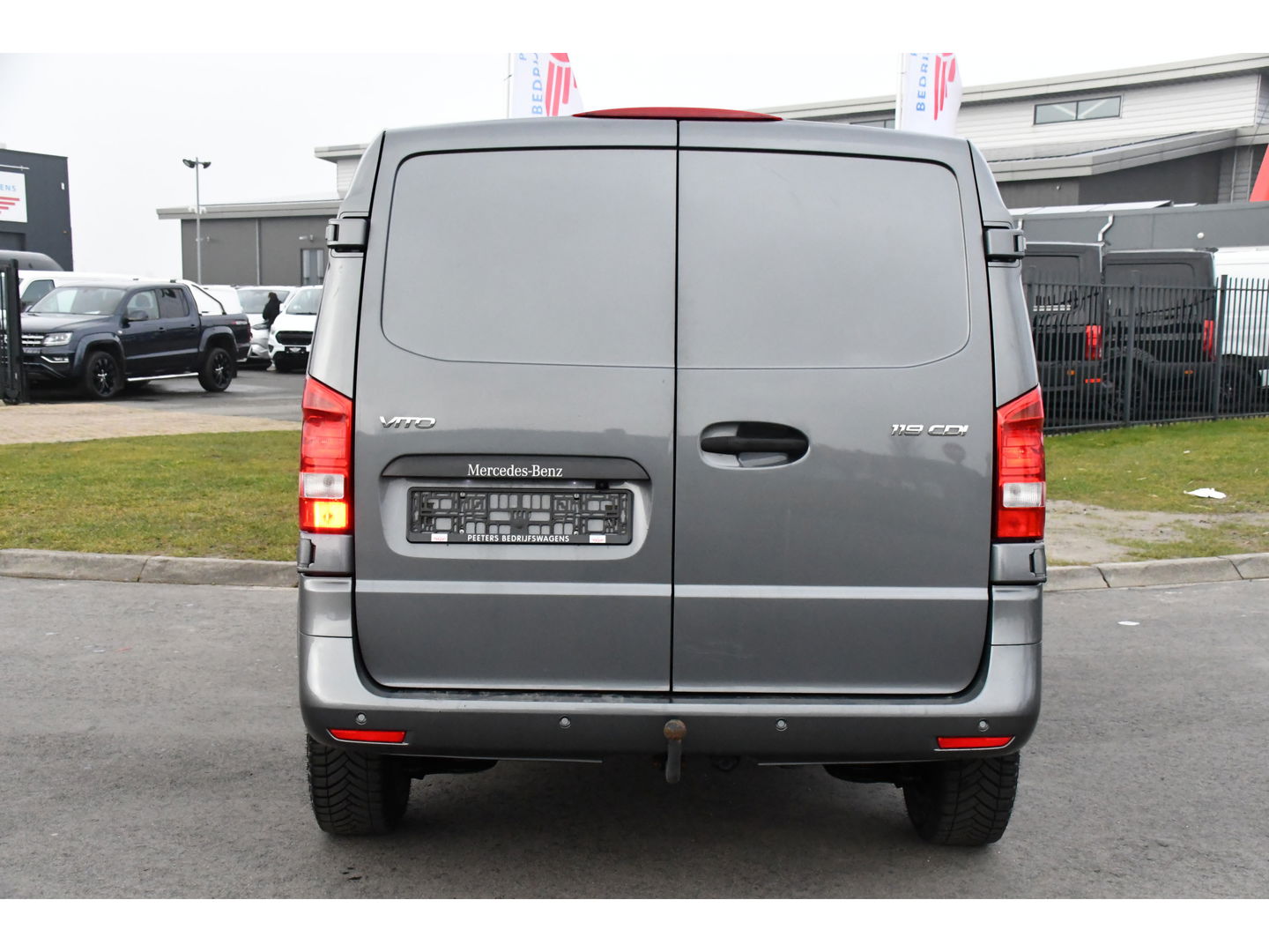 Mercedes-Benz Vito 119 CDI PB Edition Adaptieve Cruise, Camera, 190PK, LED, Carplay, 2 x Schuifdeur, Automaat, Leder, Uniek!
