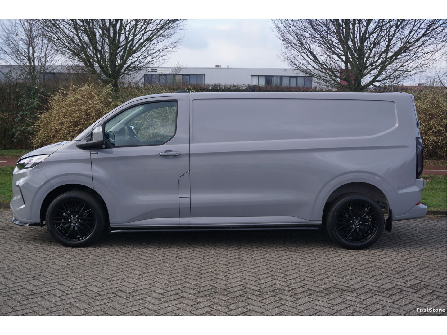 Ford Transit Custom 300L 170PK JWR Edition AUT BPM VRIJ!! Navi, Cam, Adap. Cruise, 19" LM, LED!! NR.451