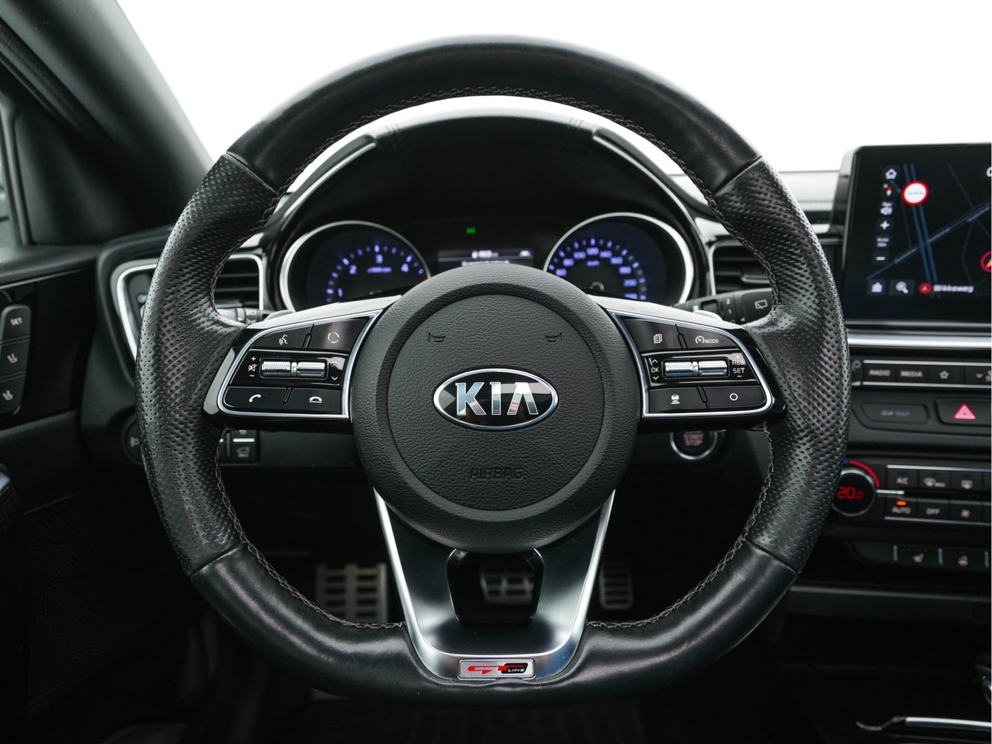 Kia ProCeed 1.6 CRDi GT-PlusLine-Sportpack Aut. *PANO | JBL-AUDIO | FULL-LED | LEATHER-ALCANTARA | KEYLESS | MEMORY-PACK | ADAPTIVE-CRUISE | CAMERA | LANE-ASSIST | SPORT-SEATS | NAVI-FULLMAP | SHIFT-PADDLES | DAB+ | TOWBAR | 18''ALU*