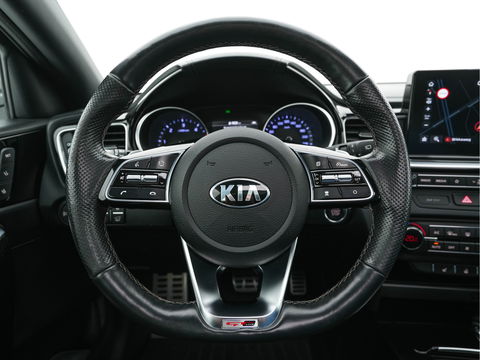 Kia ProCeed 1.6 CRDi GT-PlusLine-Sportpack Aut. *PANO | JBL-AUDIO | FULL-LED | LEATHER-ALCANTARA | KEYLESS | MEMORY-PACK | ADAPTIVE-CRUISE | CAMERA | LANE-ASSIST | SPORT-SEATS | NAVI-FULLMAP | SHIFT-PADDLES | DAB+ | TOWBAR | 18''ALU*