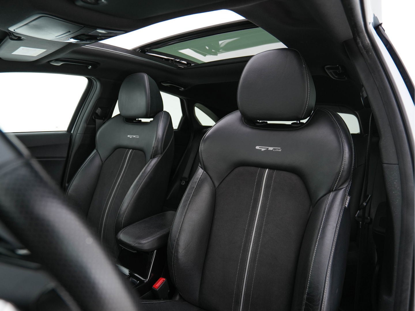 Kia ProCeed 1.6 CRDi GT-PlusLine-Sportpack Aut. *PANO | JBL-AUDIO | FULL-LED | LEATHER-ALCANTARA | KEYLESS | MEMORY-PACK | ADAPTIVE-CRUISE | CAMERA | LANE-ASSIST | SPORT-SEATS | NAVI-FULLMAP | SHIFT-PADDLES | DAB+ | TOWBAR | 18''ALU*
