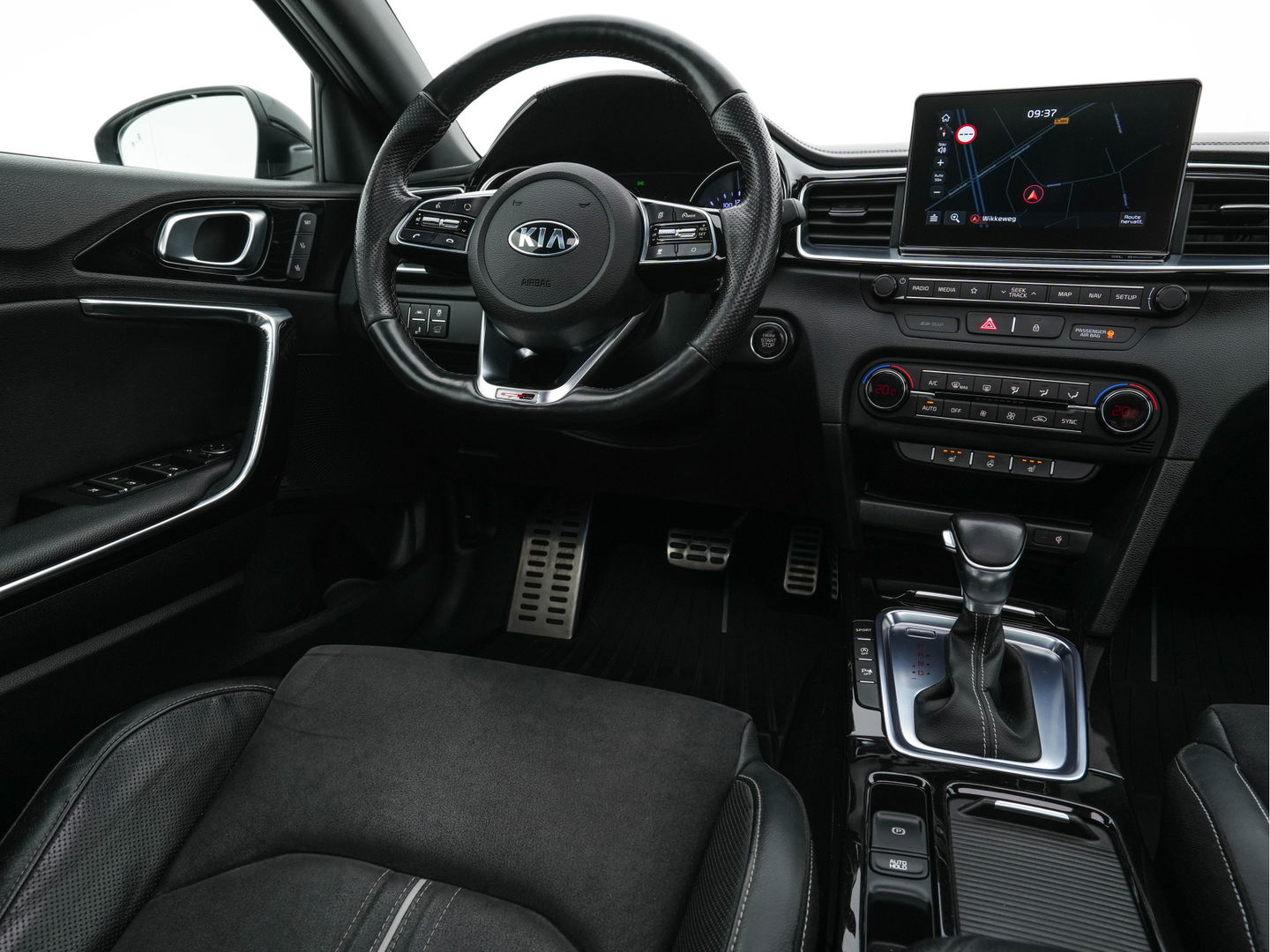 Kia ProCeed 1.6 CRDi GT-PlusLine-Sportpack Aut. *PANO | JBL-AUDIO | FULL-LED | LEATHER-ALCANTARA | KEYLESS | MEMORY-PACK | ADAPTIVE-CRUISE | CAMERA | LANE-ASSIST | SPORT-SEATS | NAVI-FULLMAP | SHIFT-PADDLES | DAB+ | TOWBAR | 18''ALU*