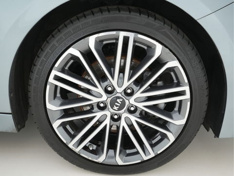 Kia ProCeed 1.6 CRDi GT-PlusLine-Sportpack Aut. *PANO | JBL-AUDIO | FULL-LED | LEATHER-ALCANTARA | KEYLESS | MEMORY-PACK | ADAPTIVE-CRUISE | CAMERA | LANE-ASSIST | SPORT-SEATS | NAVI-FULLMAP | SHIFT-PADDLES | DAB+ | TOWBAR | 18''ALU*