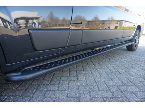 Peugeot Boxer 35+ Heavy 180PK EAT8 AUT Lifestyle Edition L3H2 10" Navi, Clima Cam, 17" Velgen, 270º Deur!! NR. 187