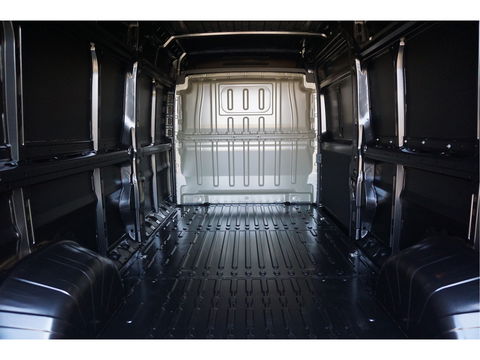 Peugeot Boxer 35+ Heavy 180PK EAT8 AUT Lifestyle Edition L3H2 10" Navi, Clima Cam, 17" Velgen, 270º Deur!! NR. 187
